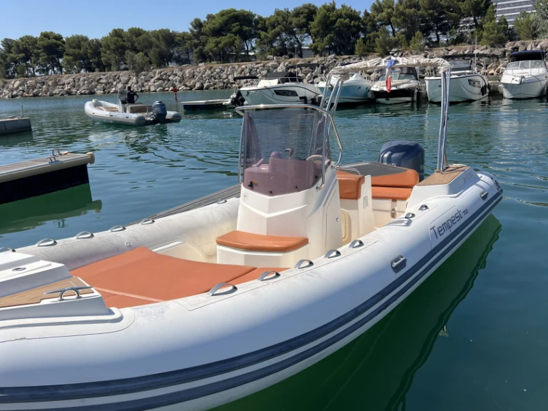 Pronájem jachty v Marseille -Capelli Tempest 700 na Samboatu