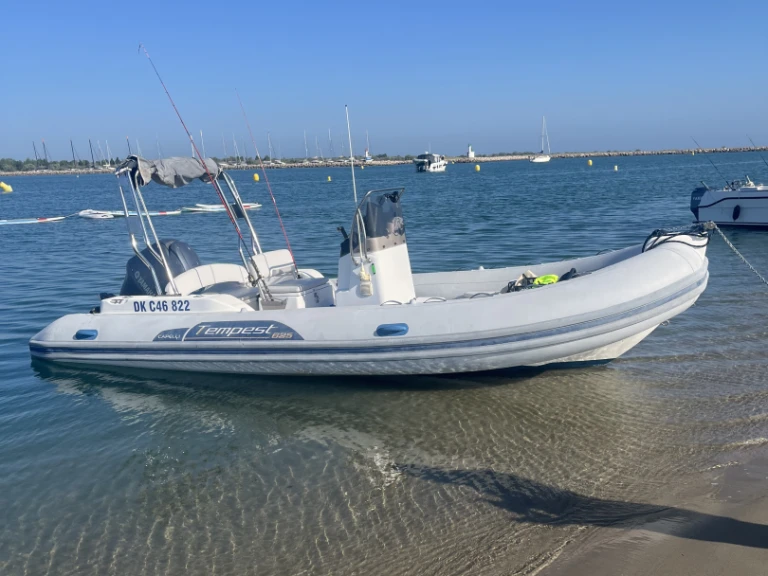 Pronájem lodi Port-Camargue lákavé ceny Tempest 626