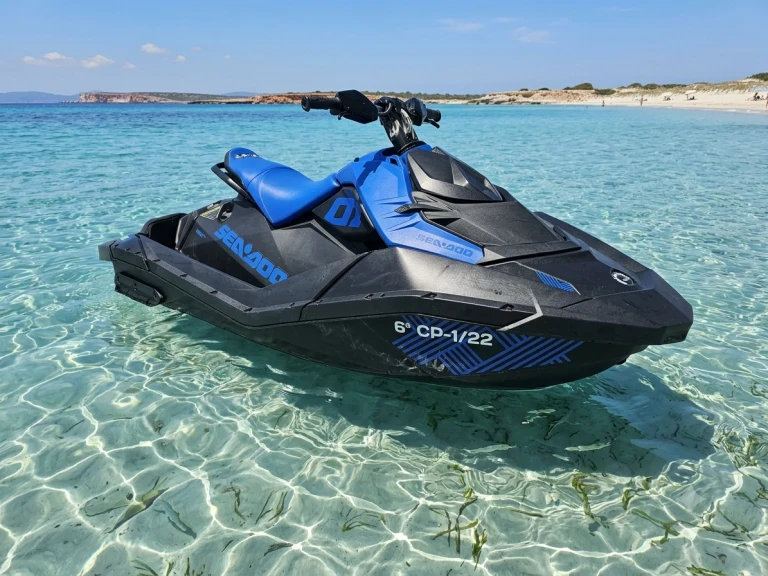 Pronajmout si Sea-Doo Spark Trixx v Marina Ibiza