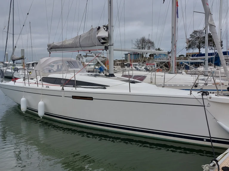 Pronájem lodi Dehler Dehler 34 v Loctudy na Samboatu