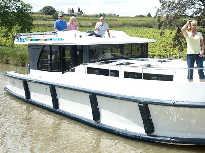Pronajmout Motorová loď se skipperem či ne Le Boat v Trèbes