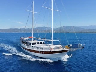 Pronajmout Plachetnice se skipperem či ne  v Fethiye