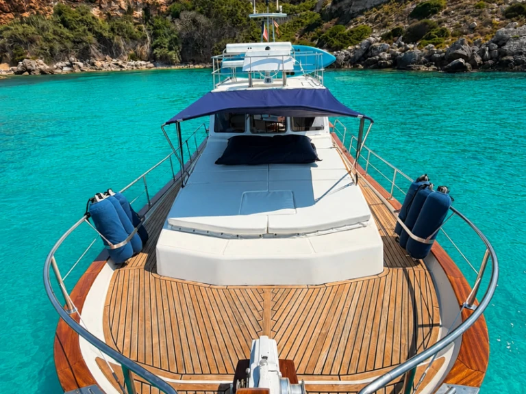 Pronájem Motorová loď Menorquin-Yachts s licencí
