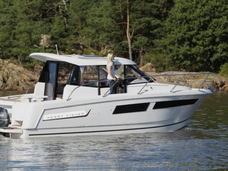 Pronájem lodi Bénéteau Merry Fisher 1095 v Villefranche-sur-Mer na Samboatu