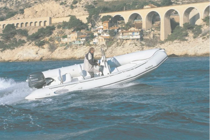 Pronájem Polotuhá loď v Le Havre -Bombard 640
