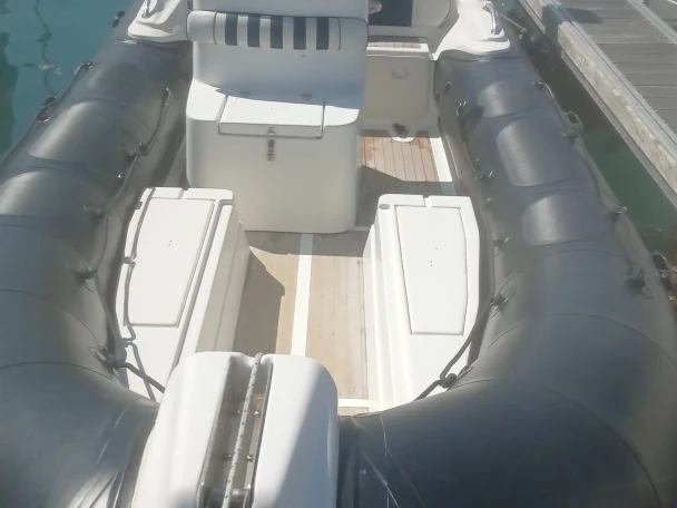 Pronájem Polotuhá loď Brunswick-Marine s licencí