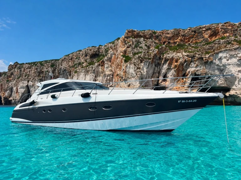 Pronájem lodi Mahon lákavé ceny Princess V58