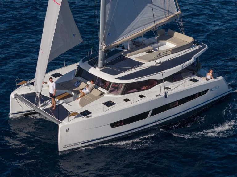 Pronajmout si Fountaine Pajot Fountaine Pajot FP 44 Quatuor - 4 + 2 cab. v Šibenik 
