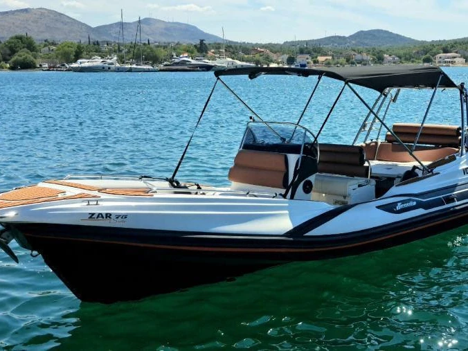 Pronájem jachty v Split -Zar Zar 75 Suite na Samboatu