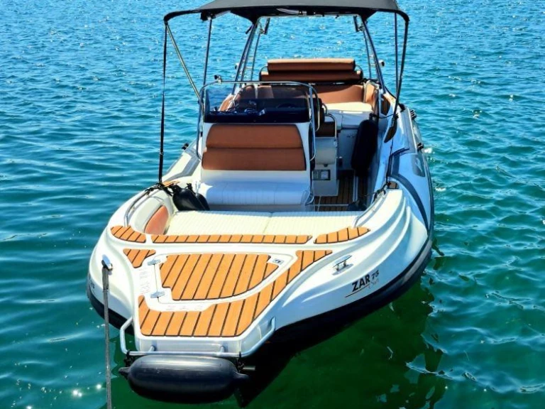 Pronájem lodi Zar Zar 75 Suite v Split na Samboatu