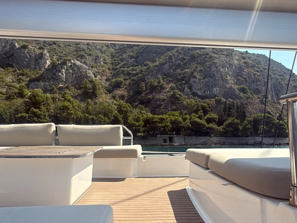 Pronájem jachty v Cannes -Fountaine Pajot Aura 51 na Samboatu