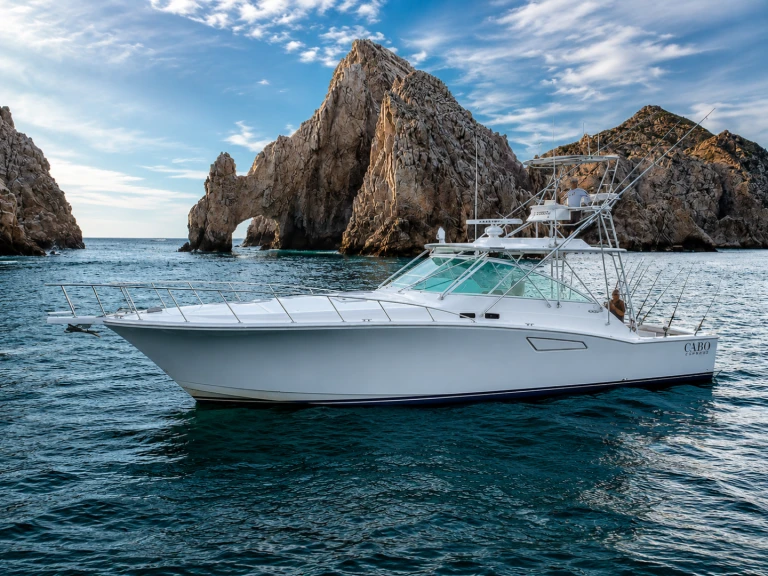 Motorová loď k pronájmu v Cabo San Lucas za nejlepší cenu
