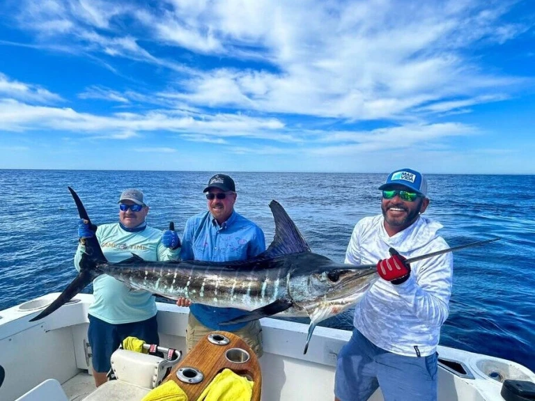 Pronajmout Katamarán se skipperem či ne Custom Made v Cabo San Lucas