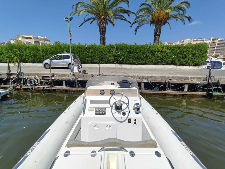 Pronájem Polotuhá loď v Port de Cannes Marina -Selva Selva D840 Exclusive