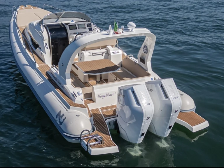 Pronájem lodi Nuova Jolly Prince 33 Sport Cabine v Propriano na Samboatu