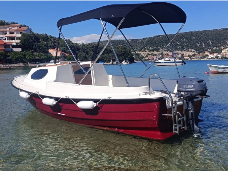 Pronájem Motorová loď v Supetarska Draga -Adria 500 Cabin