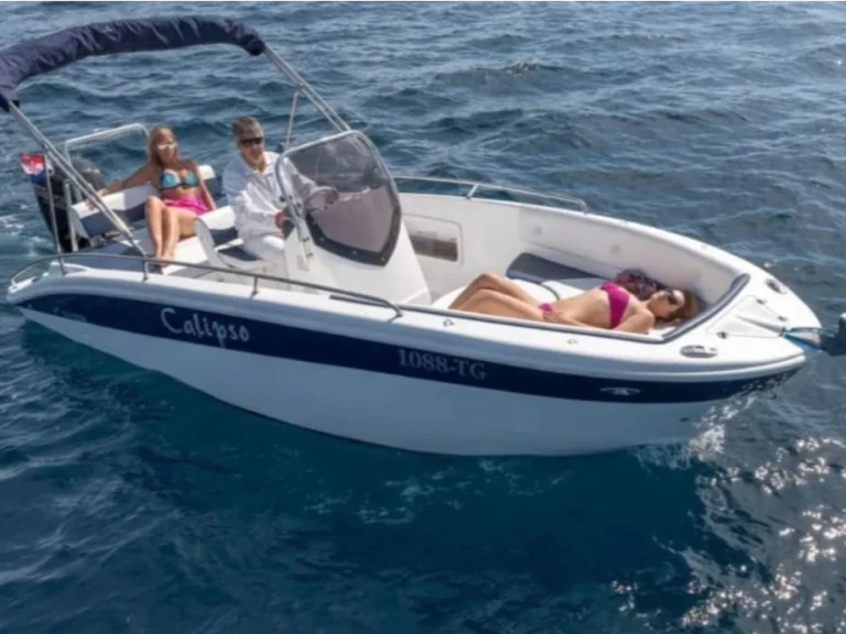 Pronájem Motorová loď v Supetarska Draga -Orizzonti Calipso 20