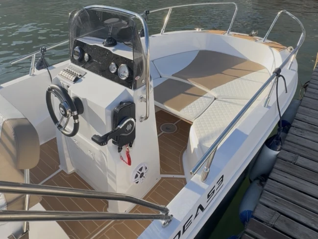 Pronájem lodi Idea Marine Idea 53 v Salerno na Samboatu
