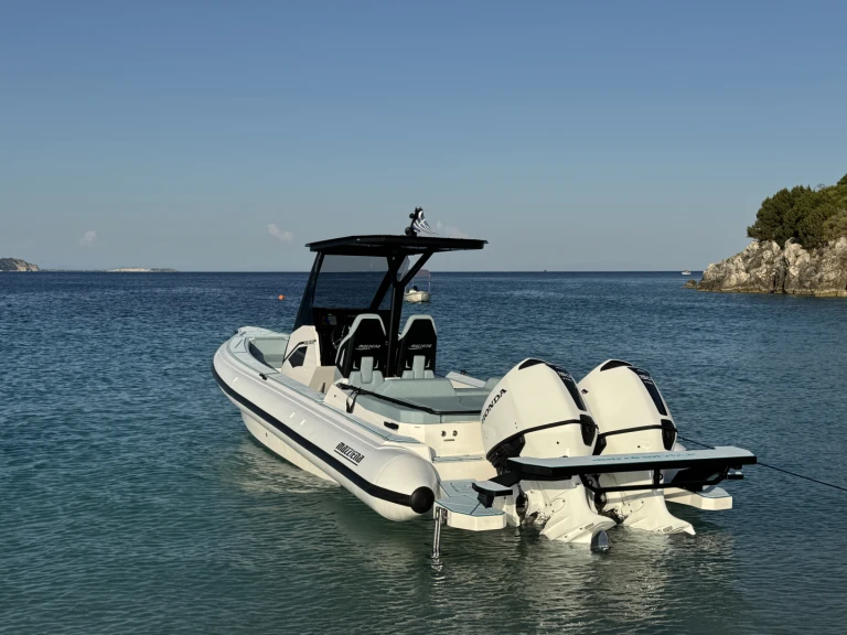 Pronájem Polotuhá loď v Zakynthos  -Mazziena SP 26