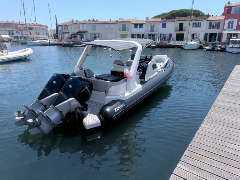 Pronájem lodi Zodiac Medline 9 v Cogolin na Samboatu