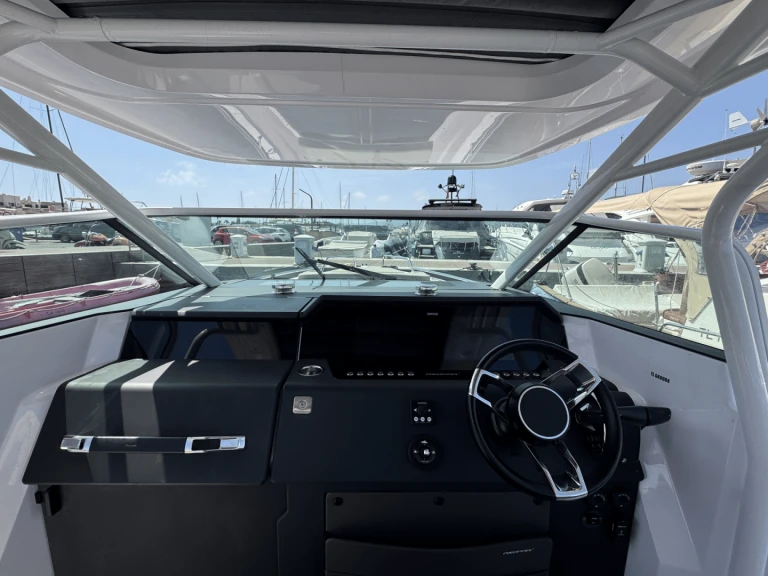 Pronájem Motorová loď v Port Cogolin -Axopar Axopar 37 Sun-Top