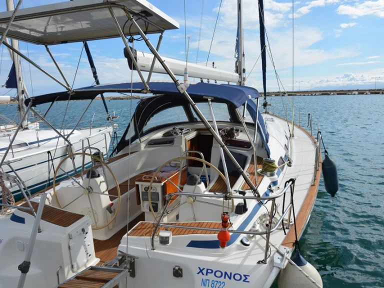 Bavaria Cruiser 46 jednotlivci a charterové společnosti v Ávdira