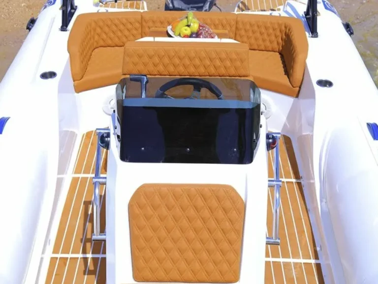 Pronájem lodi Pula lákavé ceny Viga Luxury 650