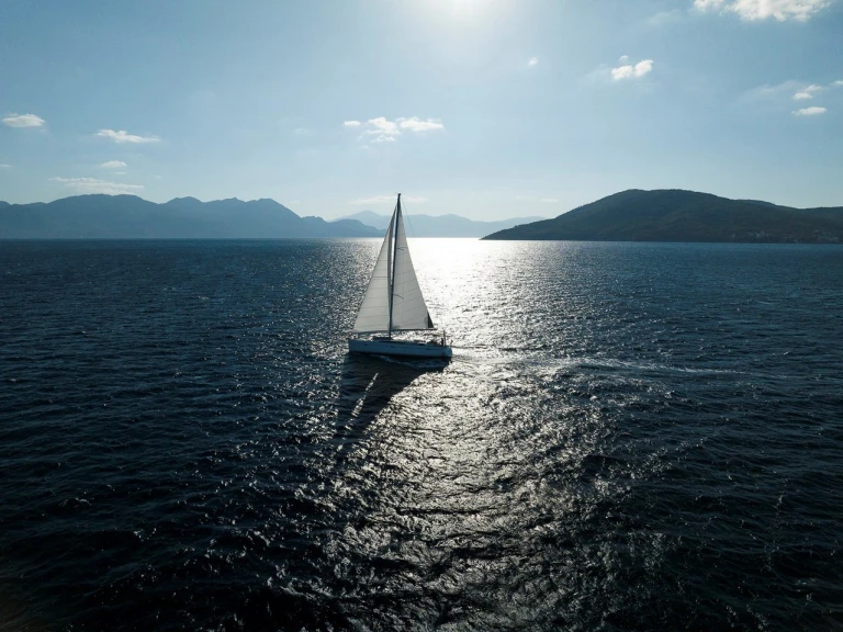 Pronajmout si Bavaria Cruiser 46 v Gouvia