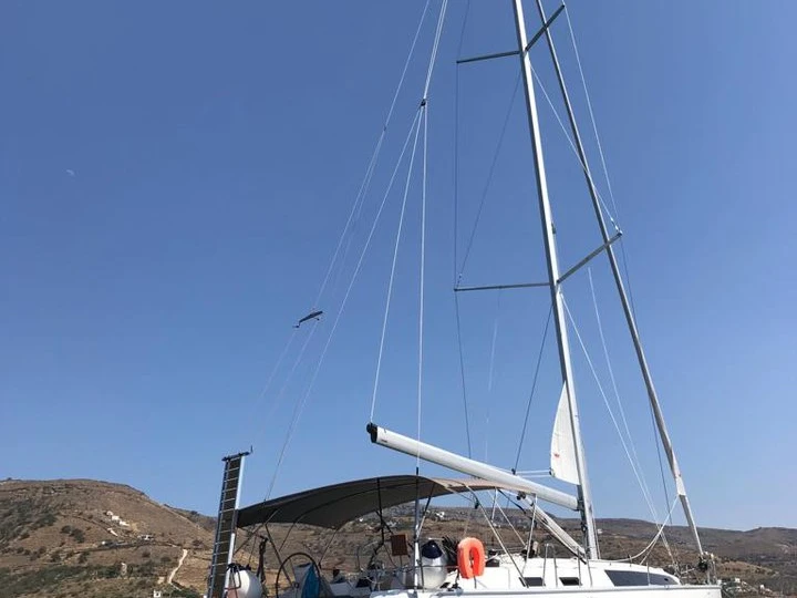 Bavaria Cruiser 51 jednotlivci a charterové společnosti v Alimos