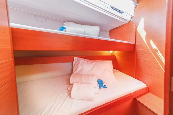 Pronájem lodi Dufour Dufour 430 v Ávdira na Samboatu