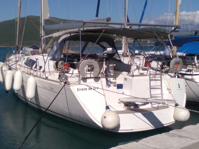 Pronajmout si Bénéteau Oceanis 54 v Paleros