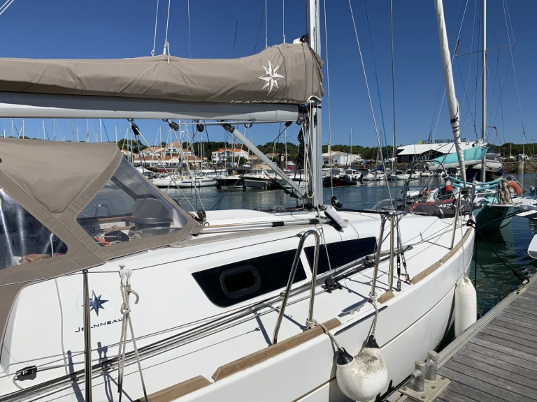 Pronájem Plachetnice v Pornic -Jeanneau Sun Odyssey 33i