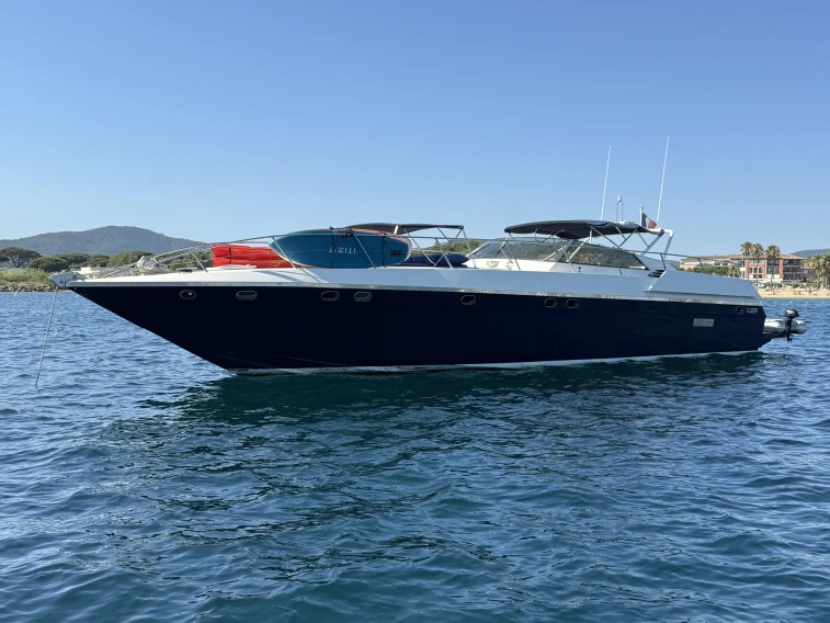 Pronajmout Motorová loď se skipperem či ne Technomarine v Port Grimaud