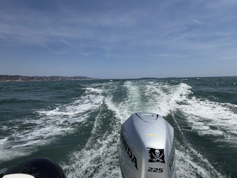 Marsea Marsea CM 150 jednotlivci a charterové společnosti v Mandelieu-la-Napoule
