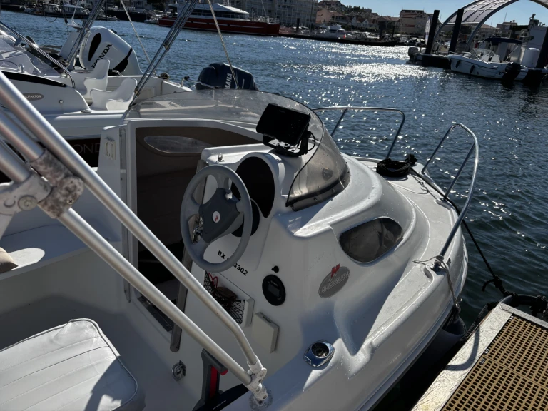 Pronájem lodi Quicksilver Quicksilver 420 Flamingo v Arcachon na Samboatu