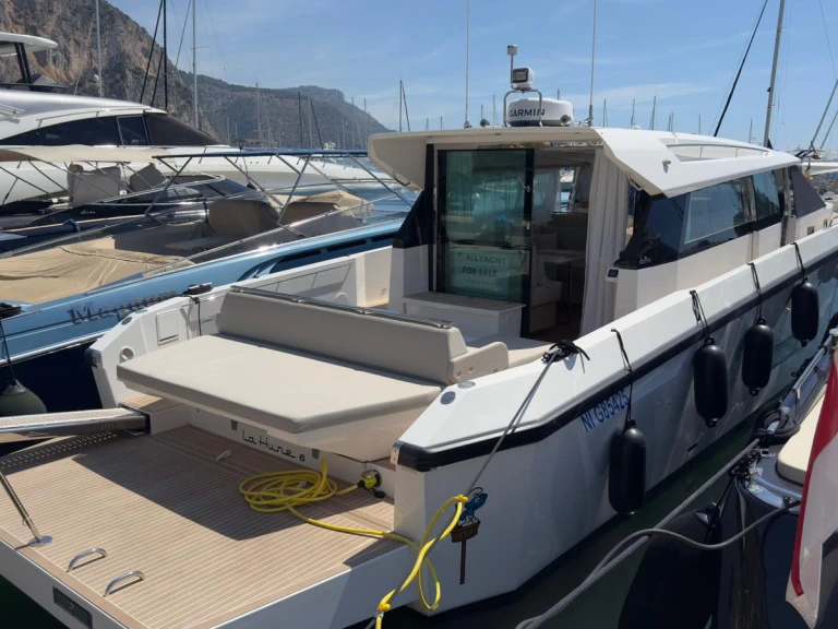 Pronájem jachty v Beaulieu-sur-Mer -delta 48 na Samboatu