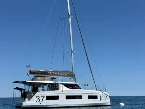 Pronájem Katamarán Aventura s licencí