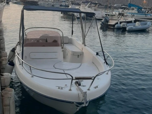 Pronájem jachty v Amalfi  -Saver Saver 690 Open na Samboatu