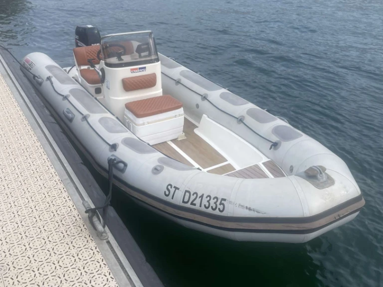 Pronajmout Polotuhá loď se skipperem či ne Valiant v Arcachon