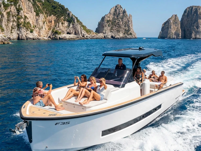 Pronájem Motorová loď v Sorrento -Gozzo Libeccio 32WA