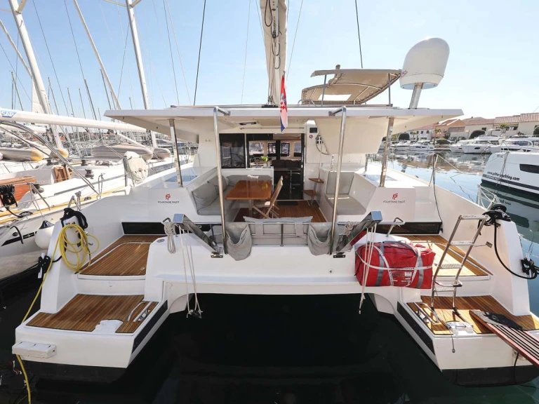 Pronájem Katamarán v Trogir -Fountaine Pajot Lucia 40