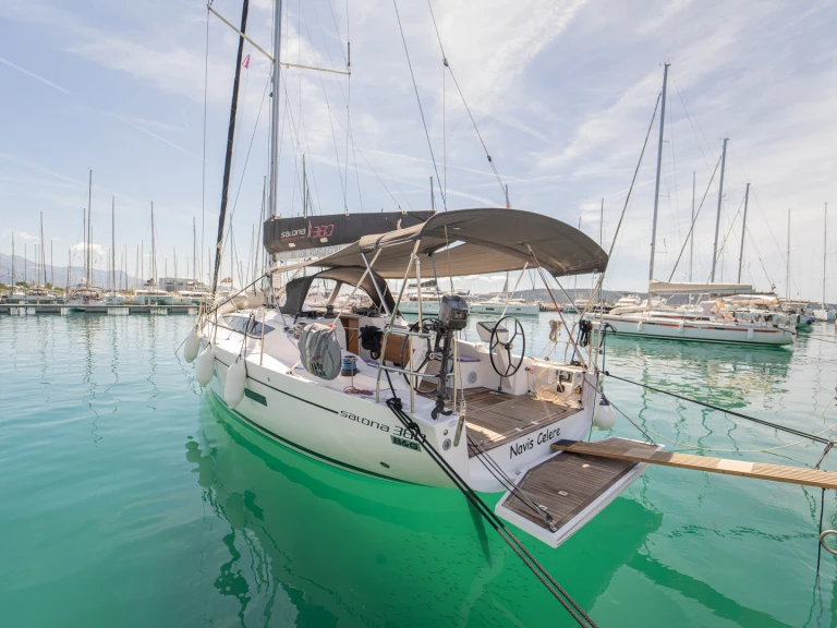 Pronájem jachty v Kaštela -Salona Salona 380 na Samboatu