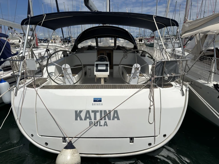 Pronajmout Plachetnice se skipperem či ne Bavaria v Izola