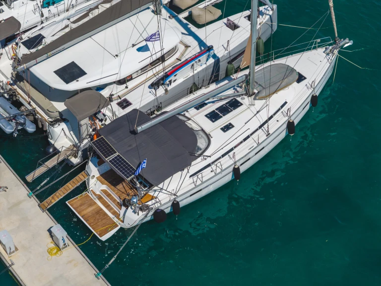 Bavaria Cruiser 45 jednotlivci a charterové společnosti v Ligia