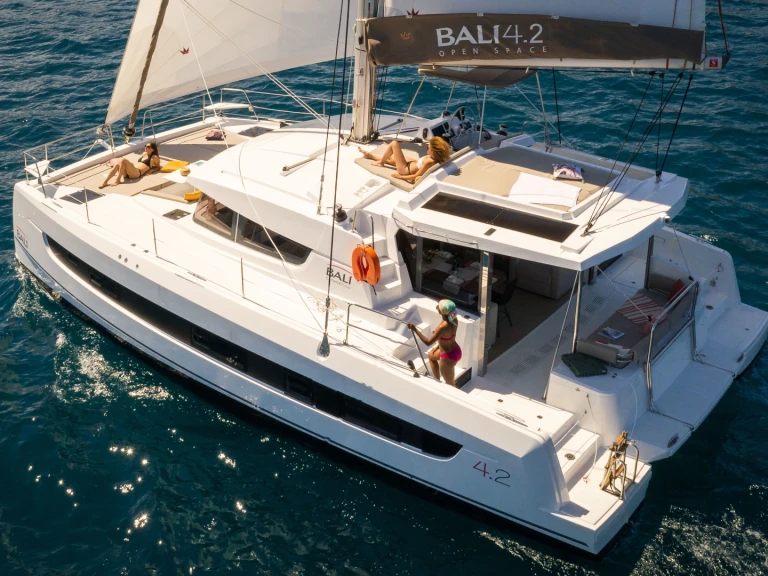 Pronajmout si Bali Bali 4.2 v Saint-Mandrier-sur-Mer