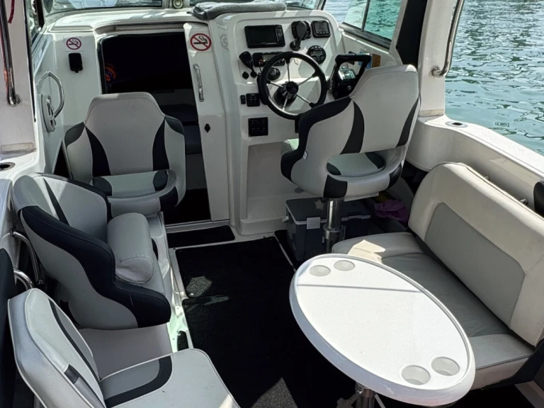 Pronajmout Motorová loď se skipperem či ne Atomix Boats v Ao Chalong