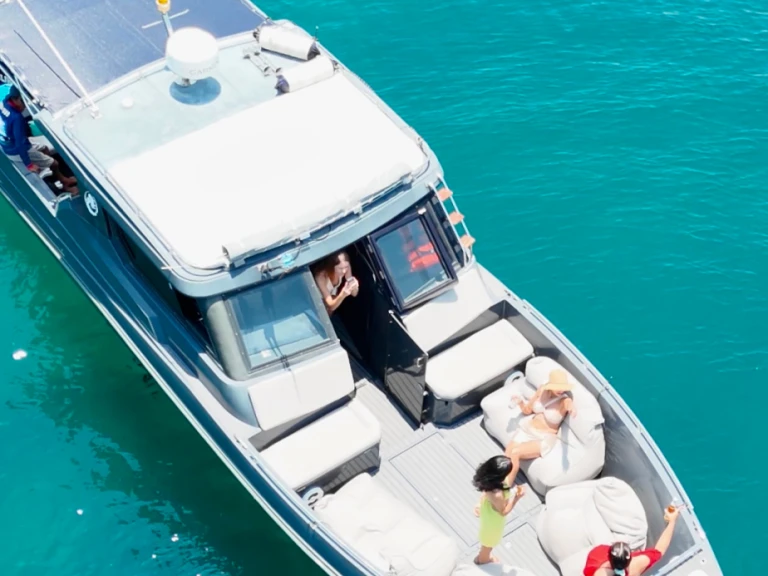 Silvercraft Silvercraft 36HT jednotlivci a charterové společnosti v Ao Chalong