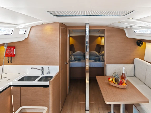 Pronajmout si Jeanneau Sun Odyssey 440 v Kaštela