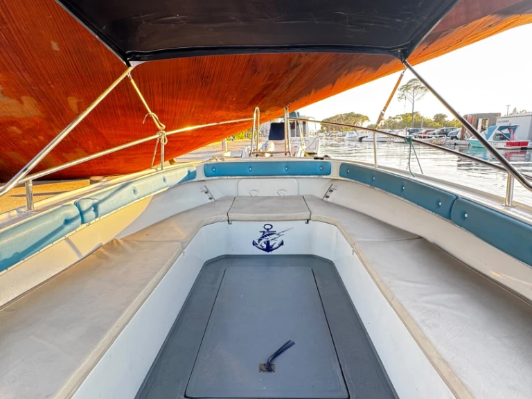 Pronajmout si Nautique Correct Craft Ski Nautique 196 v Trogir