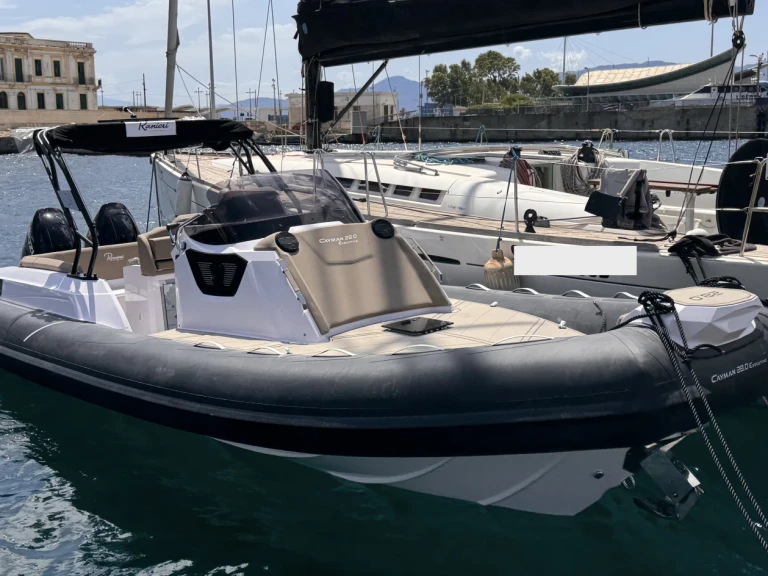 Pronájem lodi Ranieri Ranieri Cayman 28.0 Executive v Reggio Calabria na Samboatu